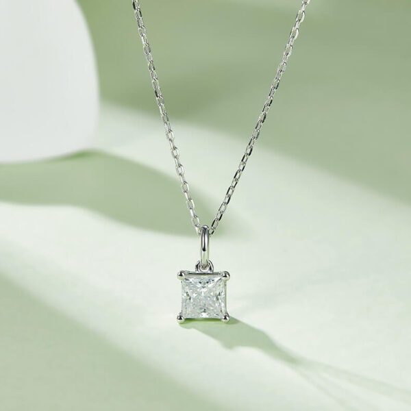 sterling silver moissanite necklaces