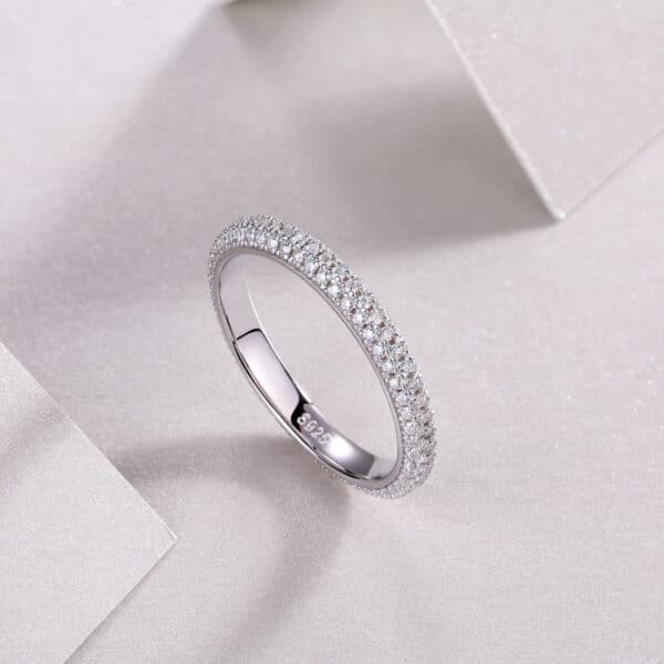 moissanite wedding rings